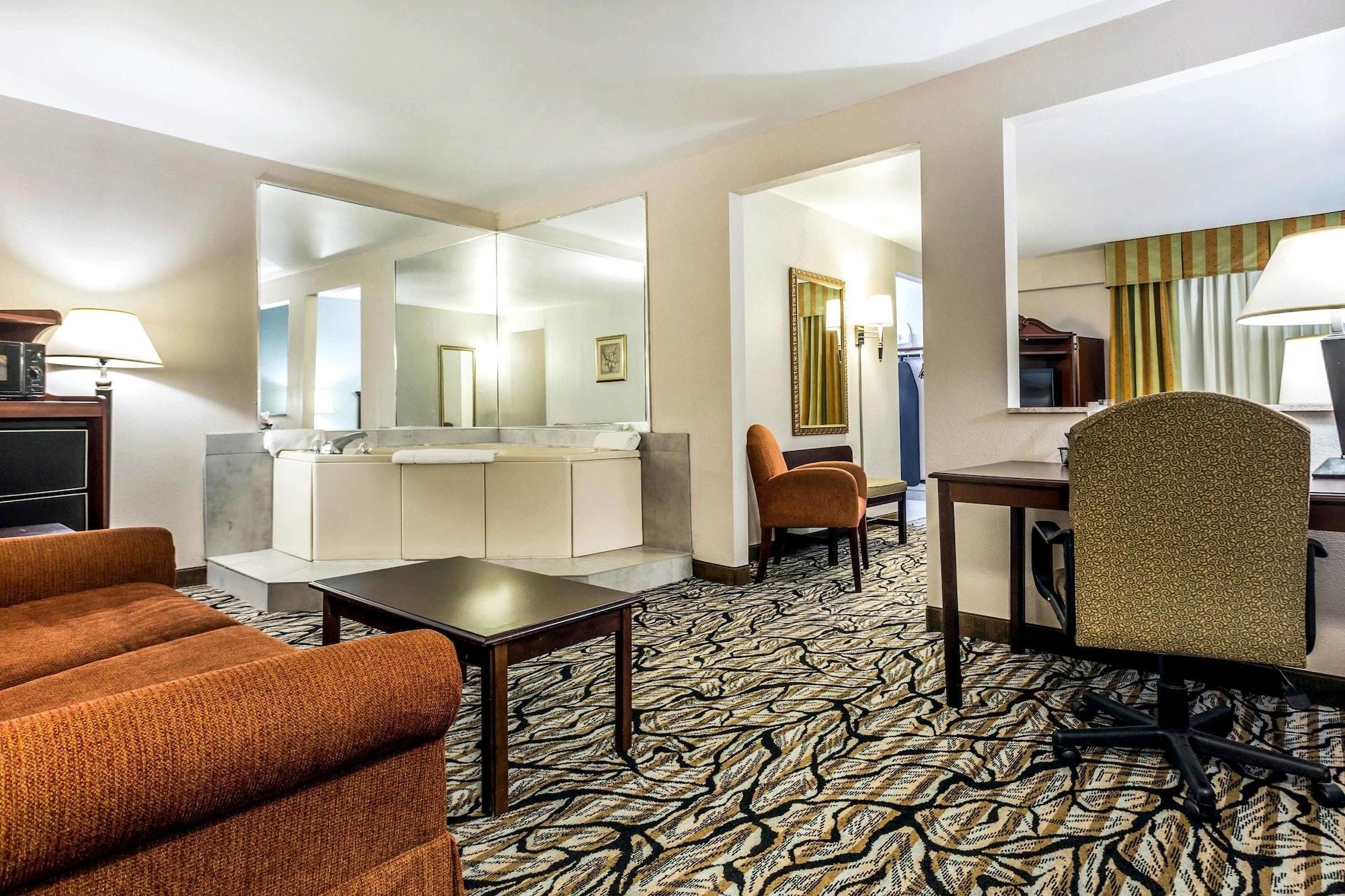 Quality Inn At The Park Fort Mill Zewnętrze zdjęcie